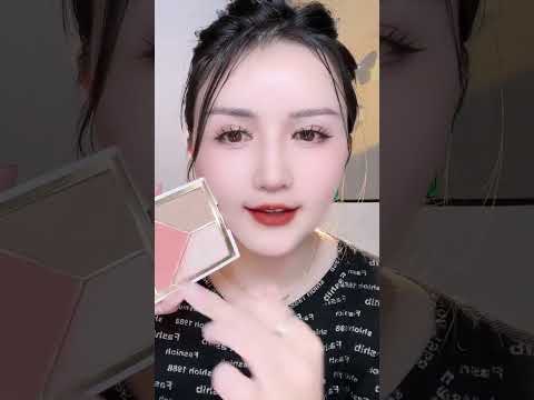 Makeup tutorial for beginners 🥰🥰 #makeup #tiktok #shorts #asmr #makeuptutorial #christmas #newyear