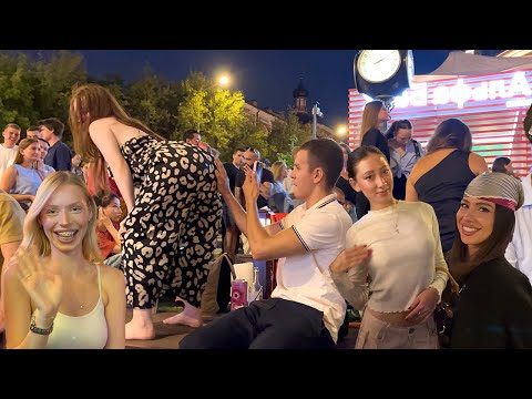 🔥 HOT Nightlife Moscow: Beautiful Girls, Cars, Vibes Friday Night in Russia August 2024 4K HDR