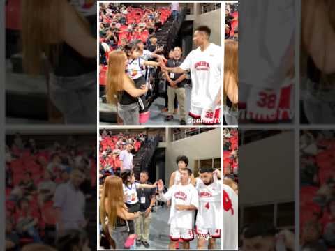 highfive with the Brgy ginebra players #pba #brgyginebra#basketball#shorts #shortvideo #nsd#pbalive