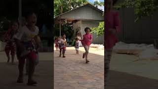 Daviza Run and play with your brother and sister #davizinmaker #Shorts #baby baby