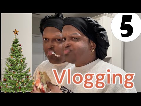 Christmas vlogging day five ￼ just a simple day having a sub sandwich