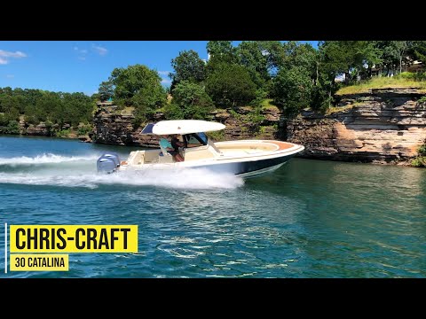 Chris-Craft 30 Catalina -LIVE ON THE WATER - ABSOLUTELY AMAZING!!