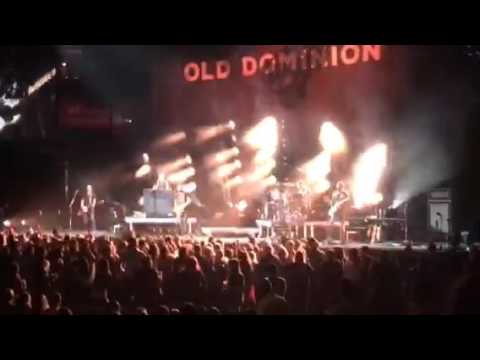 Old Dominion Live "Snapback"