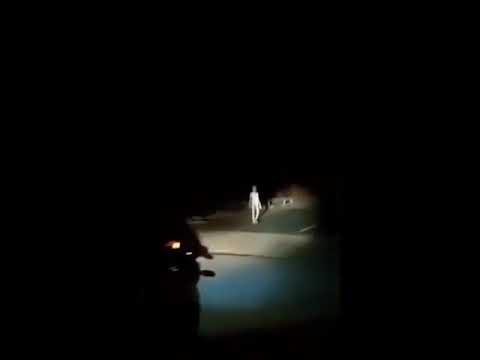 Wait what? An Alien? Or a Ghost? A human like bizzare creature was seen in Jharkhand's Hazaribagh.😲👽