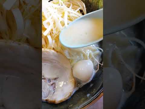 横浜家系ラーメン吟家〜GINYA〜実籾店辛ネギ塩ラーメン油多め🍜