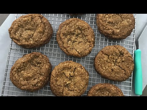 Caramelized Pecan Oat Cookies