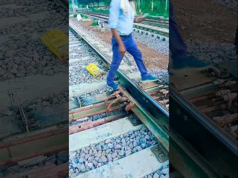 Automatic Track Changing Machine#uniquetrainengines #indianrailways#trending#shorts#viralvideo#speed