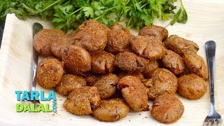 Aloo Tuk, Sindhi Aloo Tuk Recipe by Tarla Dalal