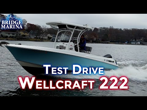 Boat Review and Test Drive: Wellcraft 222 Center Console with a 200 HP Mercury Engine