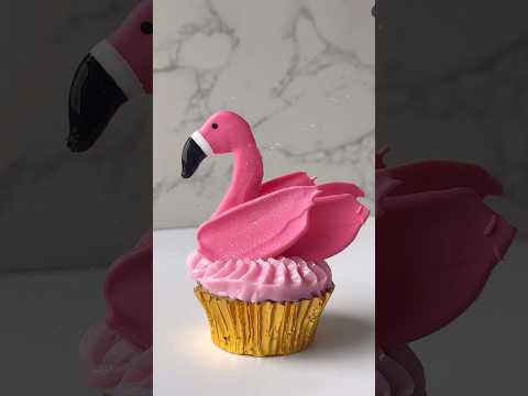 Flamingo Cupcake