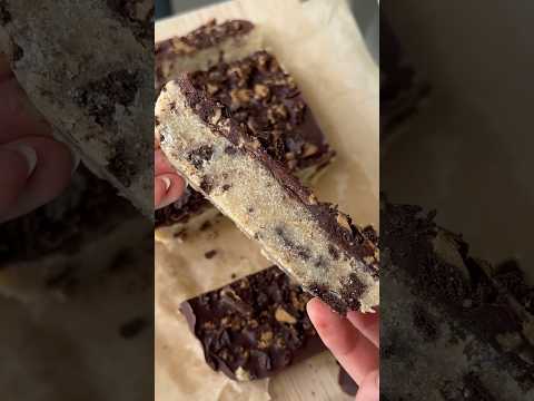 make these no-bake crunchy cookie bars to start your week off right! #easyrecipes #healthycooking