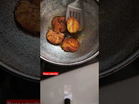 Baigun Bhajan #baigunbhaja #baiganfry #baiganrecipe #youtubeshorts #food #cooking #cookingshorts