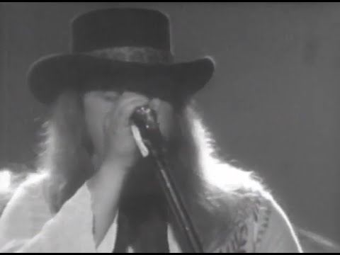 Lynyrd Skynyrd - Full Concert - 07/13/77 - Convention Hall (OFFICIAL)