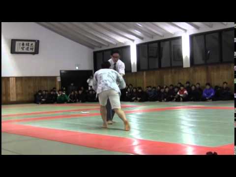 Tokai University Judo students demonstrating Goshin Jutsu