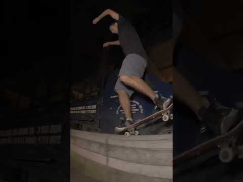 Night skating in Hanoi, Vietnam w/ Carlo Carezzano, JJ Colon & Leo Heinert. #shorts