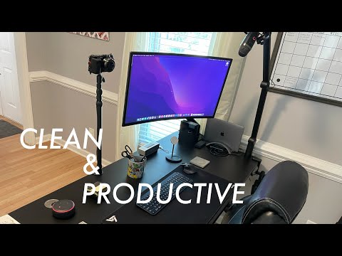 Clean Modern Desk Setup 2022