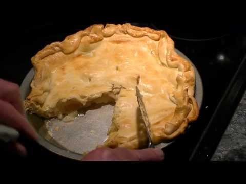 Easy Apple Pie Quick and Cheap to make.. Oh yea!