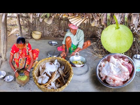 LAUKI RECIPE with MUTTON FAT and wild mashroom curry cooking & eating by santali old tribe couple