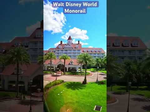 The Walt Disney World Monorail | Beautiful #travel #magickingdom #grandfloridian