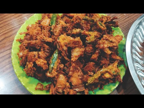 వర్షాకాలం వేడివేడిగా ఉల్లి పకోడీ 👌Onion pakodi#viral#onionpakoda#pakoda#vullipakodi #snacks