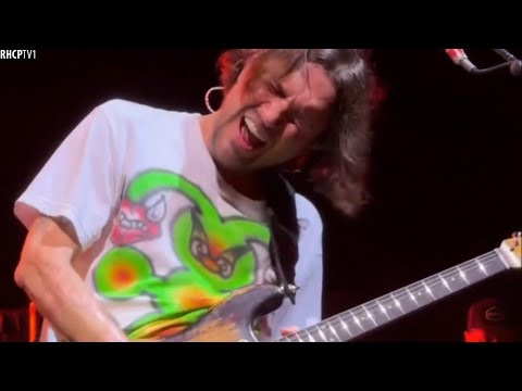 John Frusciante’s Soul Seems To Scream In This Solo! 🎸🫨