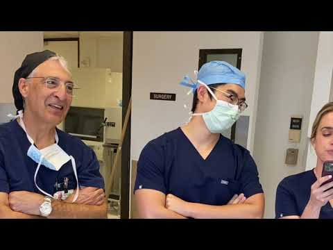 What it's like to be a LEFT HANDED PLASTIC SURGEON