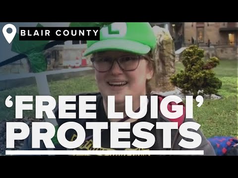 'Free Luigi!' Dozens gather in support of Luigi Mangione outside Blair Co  courthouse