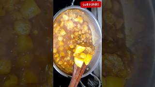 Aloo Curry With Meal Maker 🥔 #shorts #tastytreatsbyroja #viral #potato #viralshort #subscribe #asmr