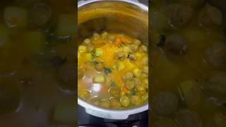 Simple kichidi recipe Healthy dal kichidi recipe @Pavisouthindianrecipe#ytshorts#shorts#trending l#fyp