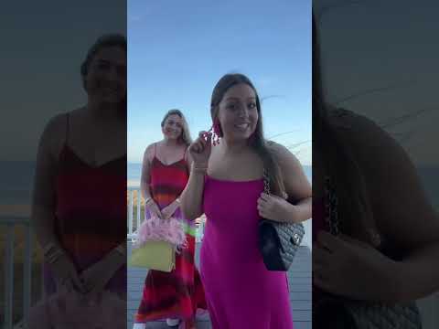 Beach Outfit of the Day with My Sister: Colorful Preppy & Trendy Style | 2024 Fashion Trends 2025