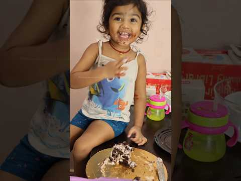 Eggless chocolate cake review by my daughter 😍 #egglesscake #egglesschocolatecake #cake