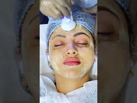 Akanksha Puri GETS GLOWING Skin with Cara Clinic's Oxyfuse Hydrafacial Treatment?