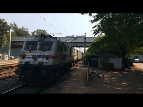 22451- Bandra Terminus Chandigarh Express At Full Speed Skip Dahanu Road Track Sound