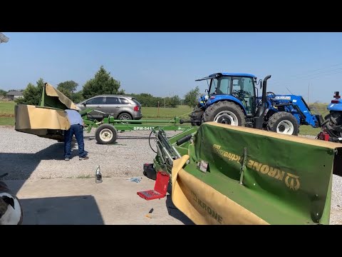 Fixing Hay Equipment To Get Ready For The Season(KRONE/ Newholland)