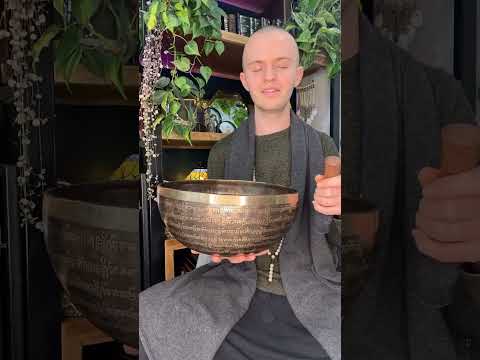 Singing Bowl Sound Healing - A Moment Of Relaxation #shorts