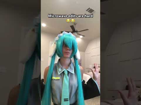 Guys I can’t do it 😭 #vocaloid #hatsunemiku #miku #cosplay #silly #ashwolf323