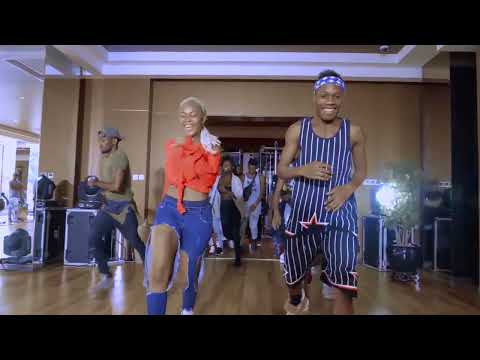 Koffi Olomide - Papa Ngwasuma (Clip Officiel)