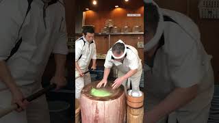 🇯🇵 How mochi is made in Japan #shorts