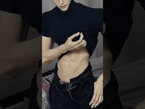 Omg his abs and veins 😳🔥🔥 #bjddolls #balljointeddoll #dolls #dollphotography #youtubeshorts