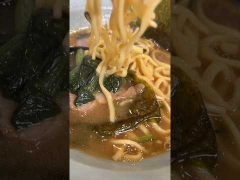 【らーめん侍】しょっぱ旨いジャンクな家系ラーメン #shorts #家系ラーメン #ラーメン