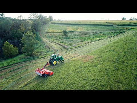 Bryan from KUHN Takes The Wheel - KUHN 4061 TCD