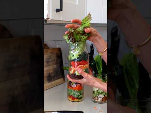 How to Make a Salad in a Jar 🌱 #plantbased