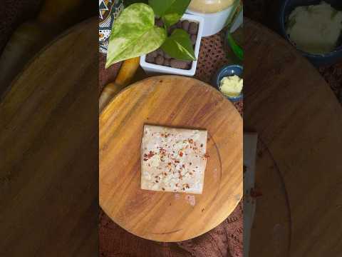 Garlic Cheese Roti || Garlic Cheese Chapati || #shorts #easyrecipe #kidssnacksrecipe #eveningsnacks