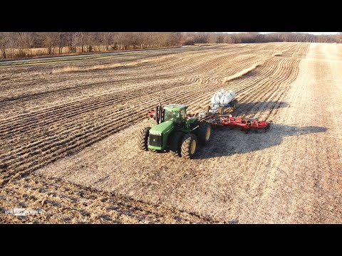 Financial Recovery - John Deere 9400 pulls CaseIH 17 knife