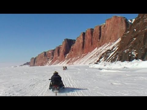 Snowmobile route from Arctic Bay to Sirmilik National Park - Nanoq 2007 expedition