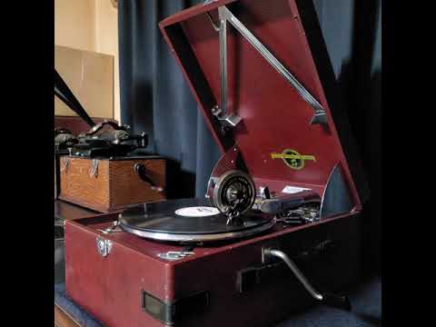 June Christy（ジューン・クリスティ）♪I Was A Fool♪ 1953年 78rpm. Columbia Model No G ｰ 241 phonograph.