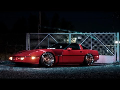 Static Corvette | Retrowave Run | 4K |