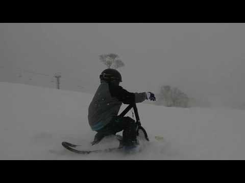 かぐらスキー場でスノースクートに初挑戦　Snowscoot at kagura ski resort