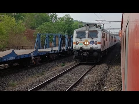 Konkan Railway:20931-indore Weekly Express Crossing With 22656-Ernakulam SF Express At Rajapur Road