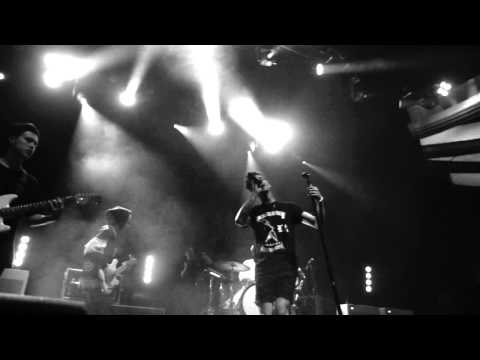 The Neighbourhood - Sweater Weather (Live at The Palladium)